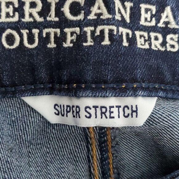 AMERICAN Eagle Dark Wash 29x24 Super Stretch Size 4 Artist Crop Jeans - Picture 6 of 8